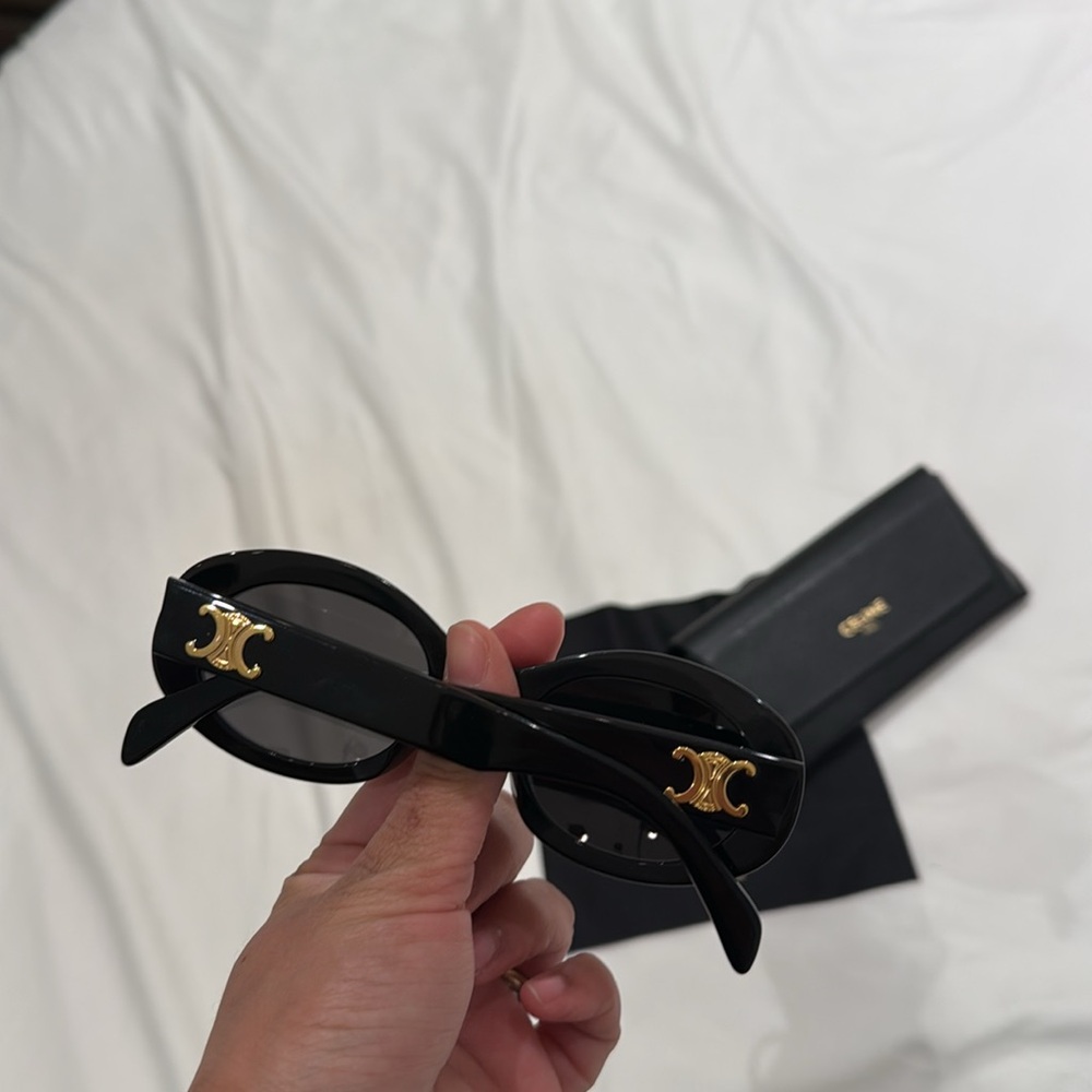 Celine sunglasses brand new never used. - Picture 2 of 9